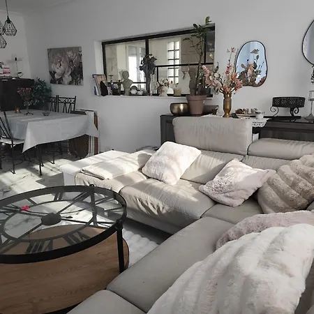 Homestay Proche Paris, 15min Aeroports Bourget Roissy Et Villepinte Parc Des Expositions *